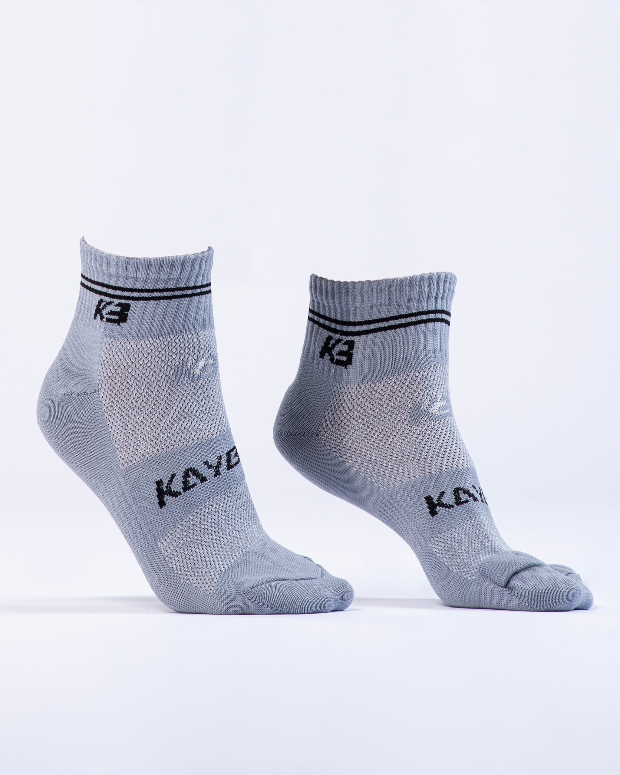 Medias Cortas Con Rayas ┃KAYBU