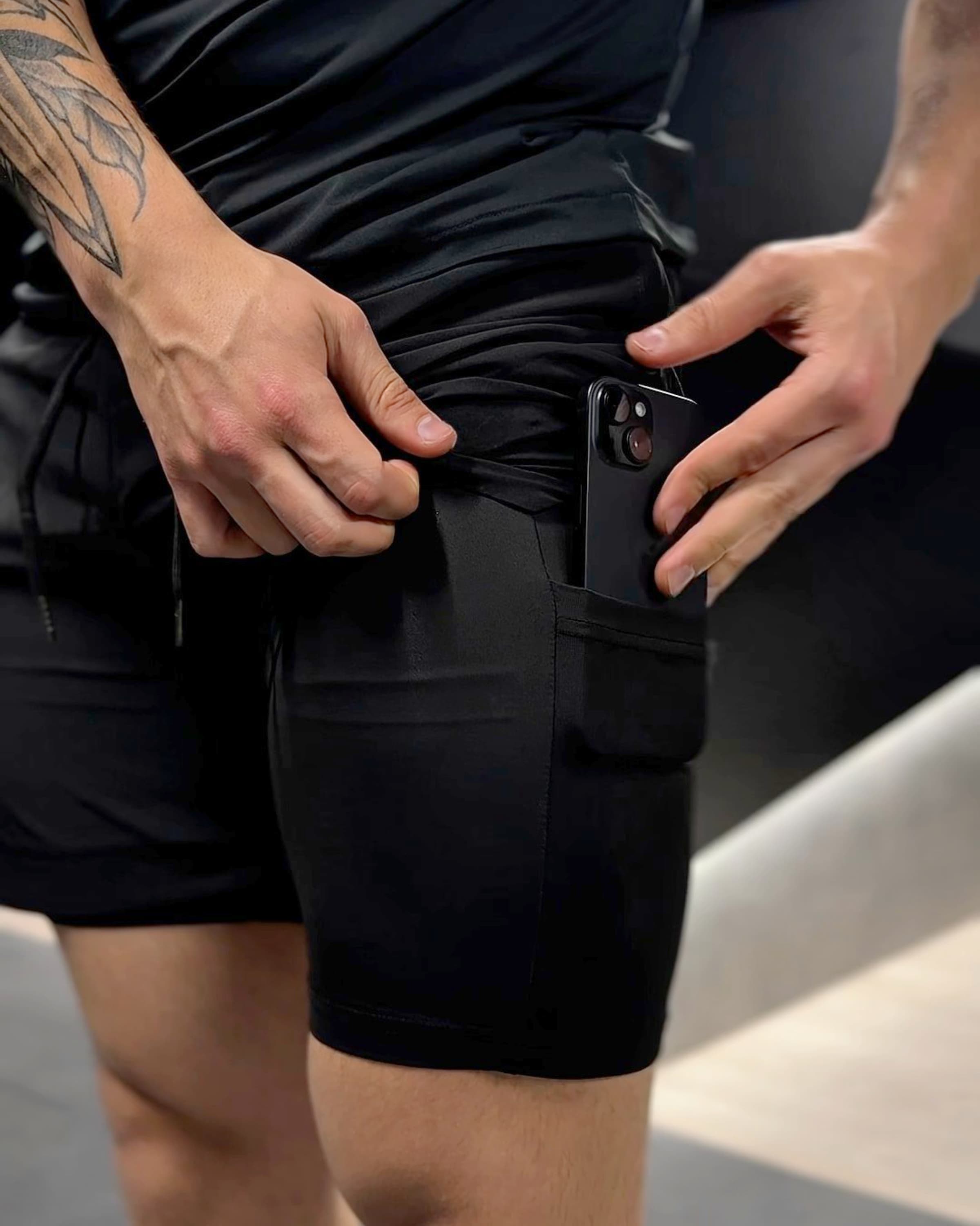 Pantaloneta con licra y bolsillos con cierre┃KBMEN RF.206