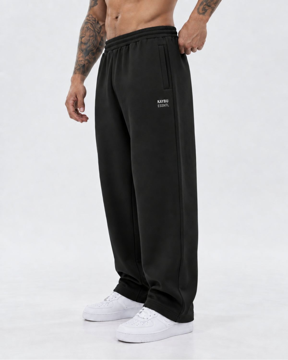 Jogger Caída Recta Tela Licrada Kaybu Essent | KBMEN RF.439